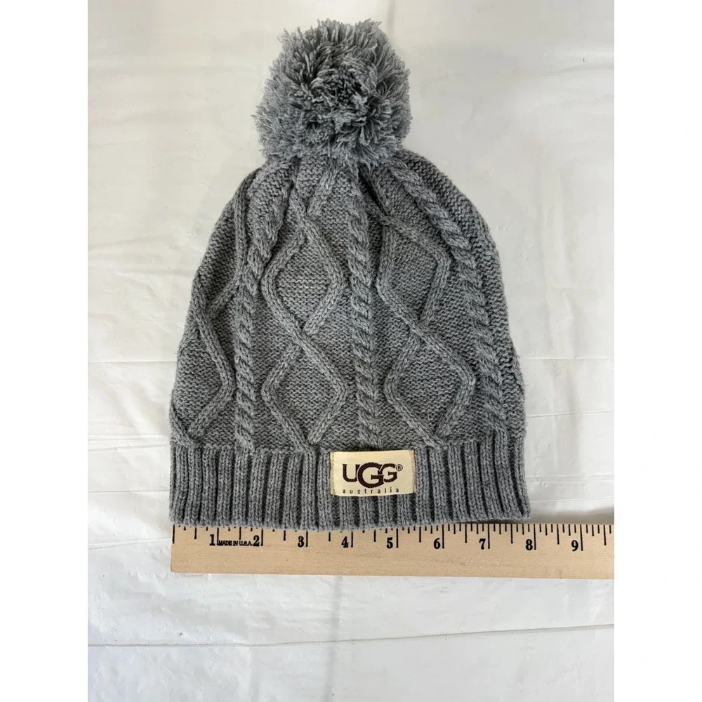 UGG Knit Hat Beanie -‎ Grey Winter - One Size O/S